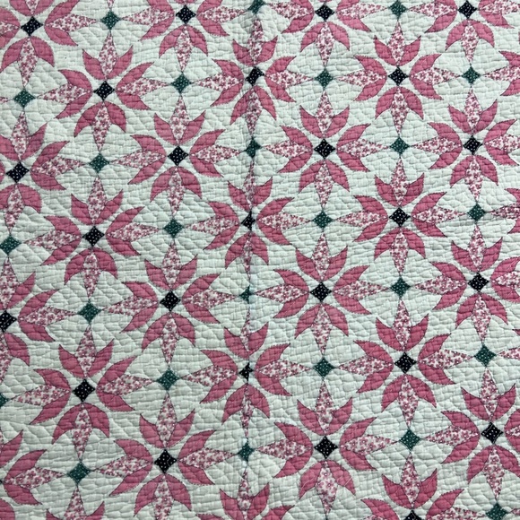 Pink and White Quilted Blanket - Picture 2 of 7